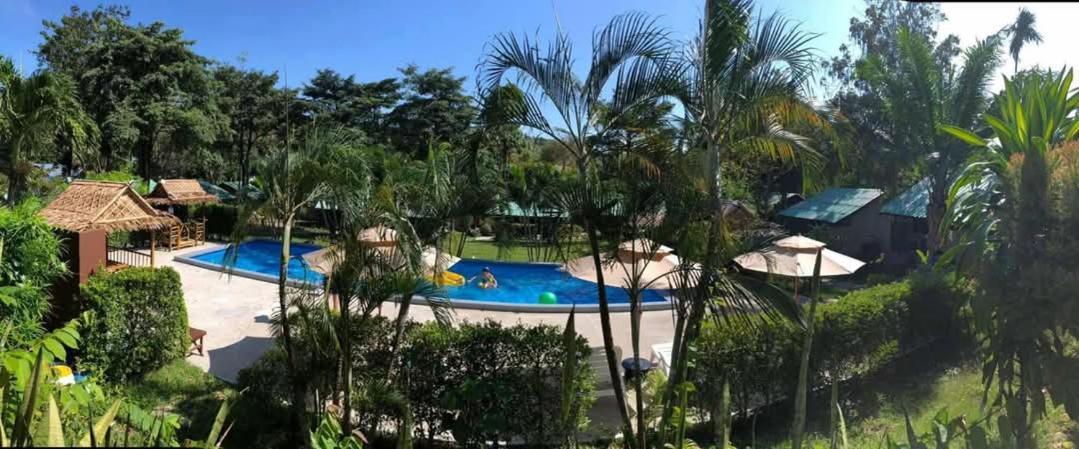 Siam Flora Resort Ko Lanta 外观 照片