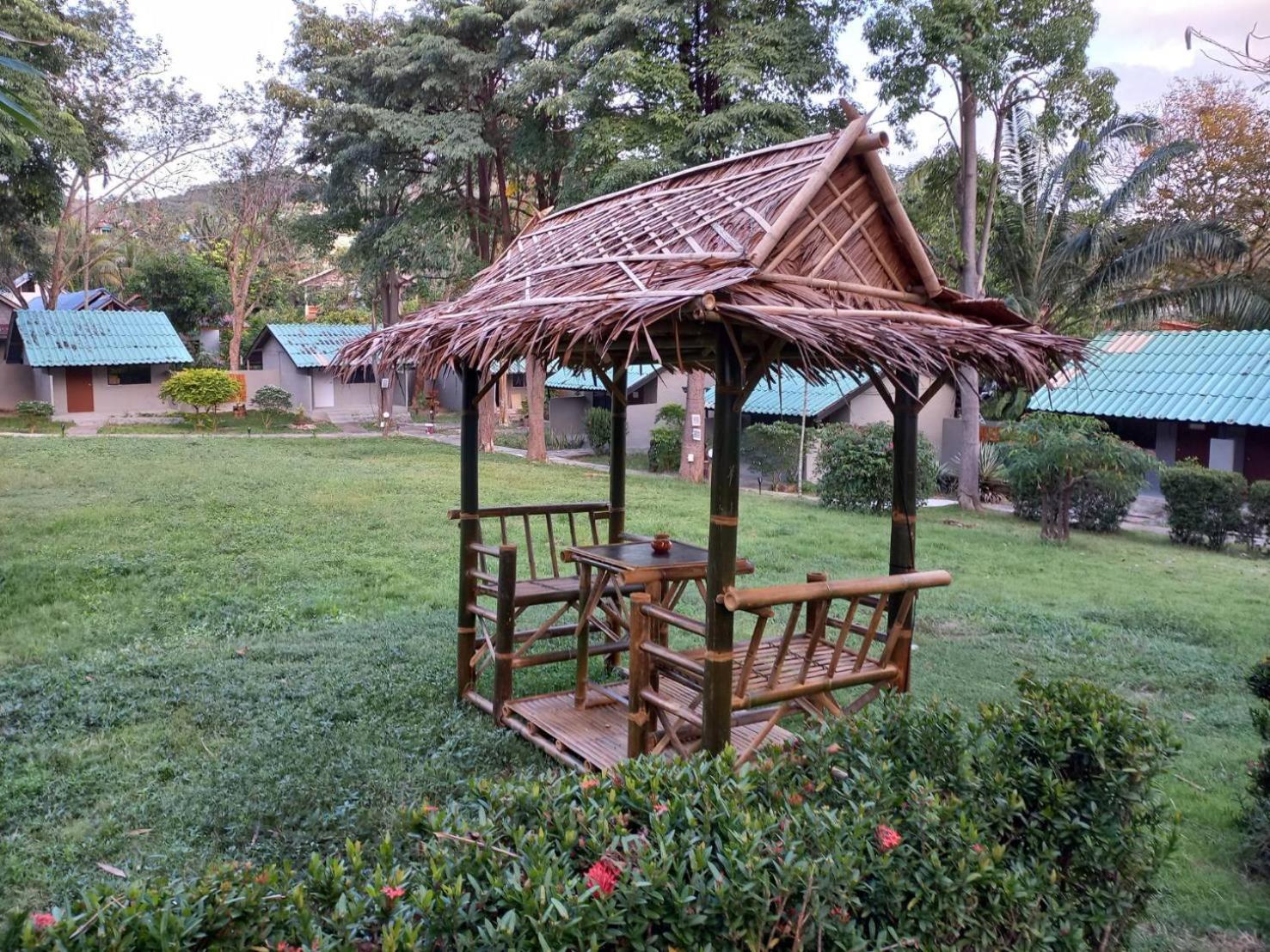Siam Flora Resort Ko Lanta 外观 照片
